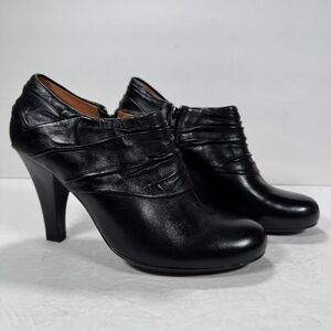 Sofft Black Leather Heels
